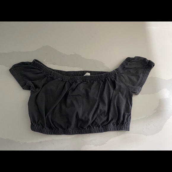 Too many clothes! - Picture 2 of 2